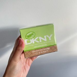 DKNY Be Delicious Delights Limited Edition Cool Swirl
